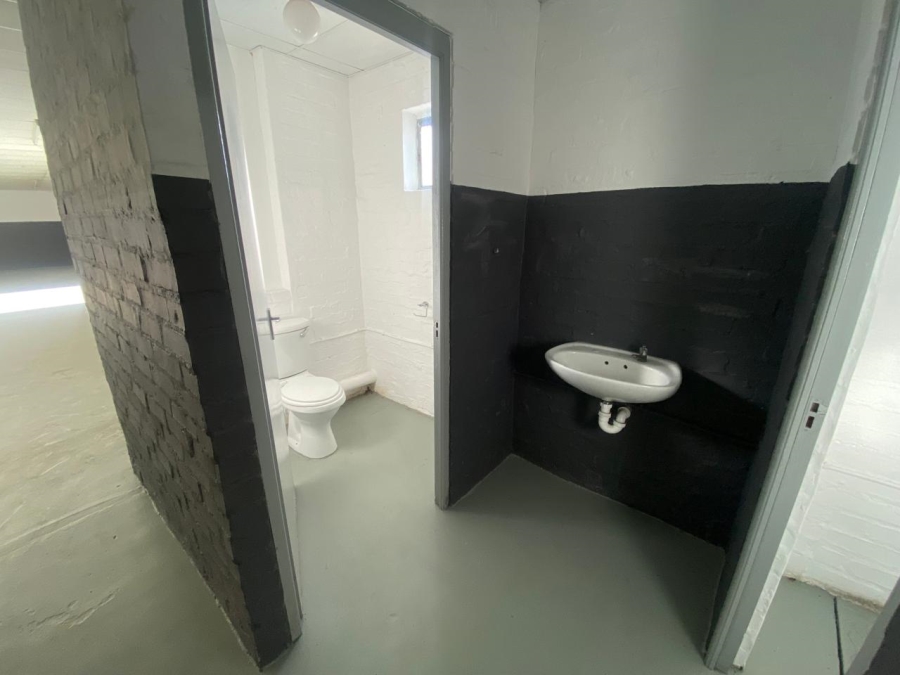 To Let commercial Property for Rent in Woodstock Western Cape